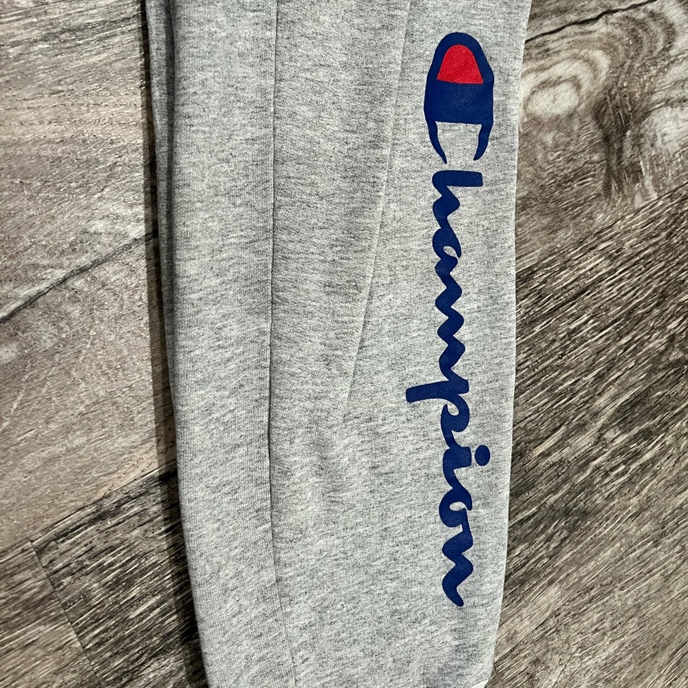 Light grey champion sweat pants.
